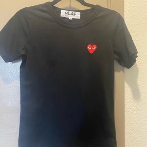 Comme des Garçons. Black tshirt